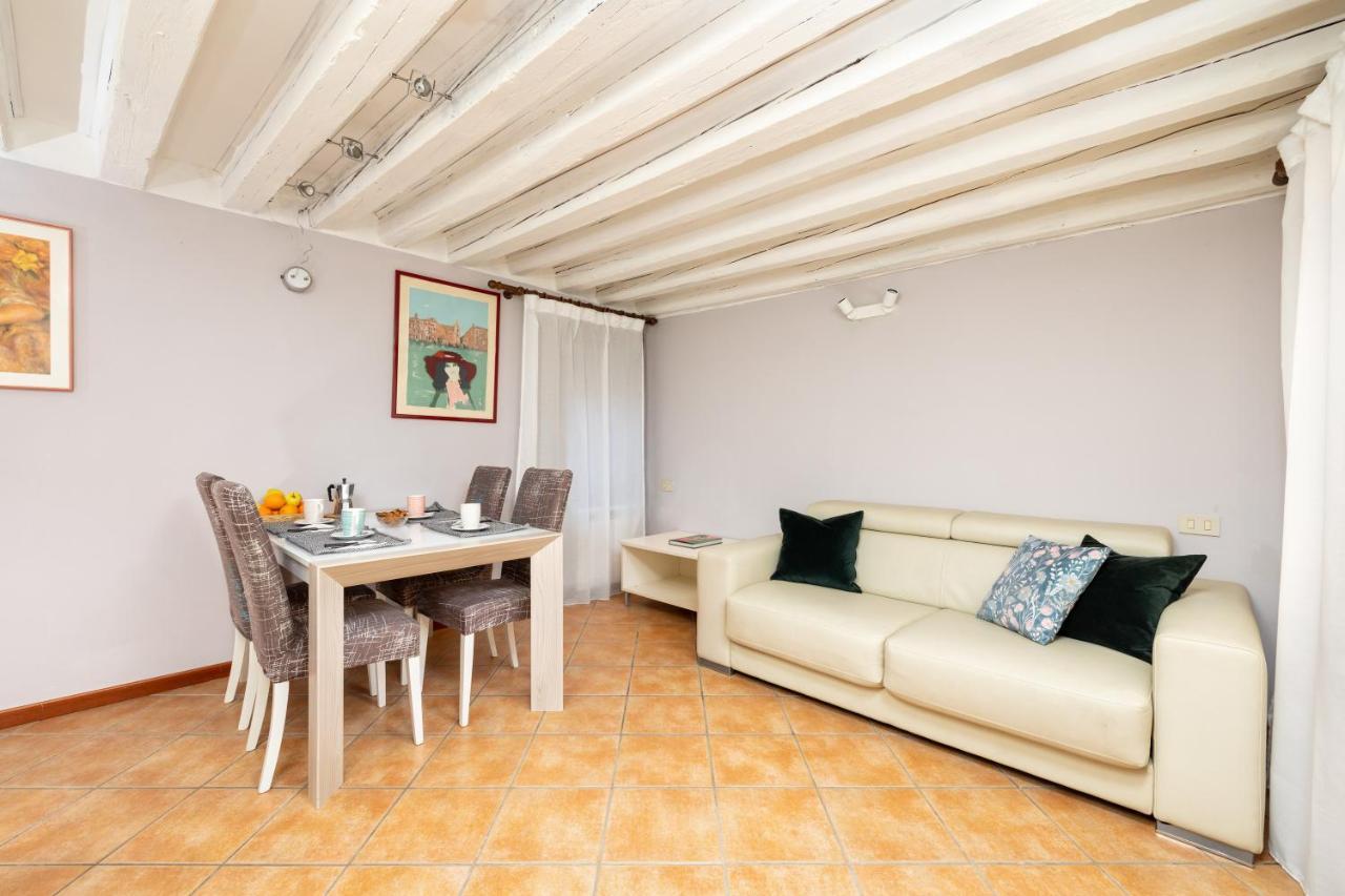 Appartamenti Superior In Via Garibaldi By Bricola Apartments Venedig Exteriör bild
