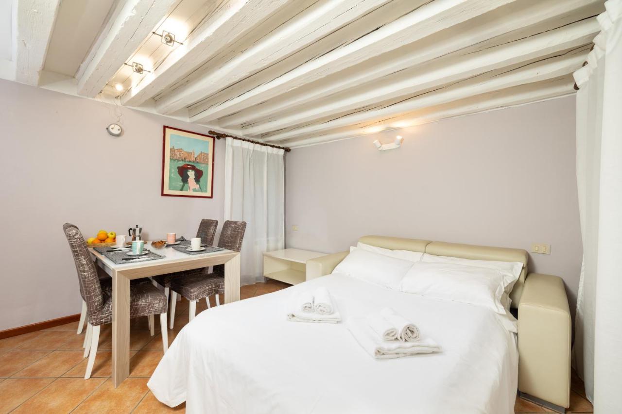 Appartamenti Superior In Via Garibaldi By Bricola Apartments Venedig Exteriör bild